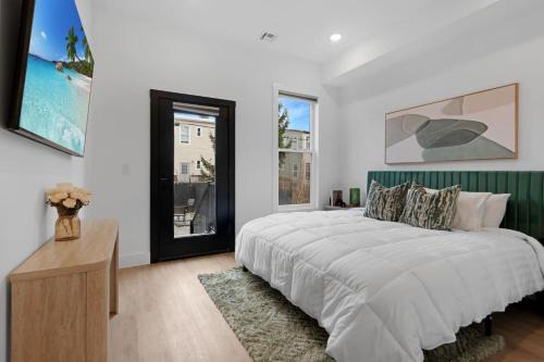The Heights Apartamento | Luxury Duplex in Hoboken 15Min to NYC, Fire Pit