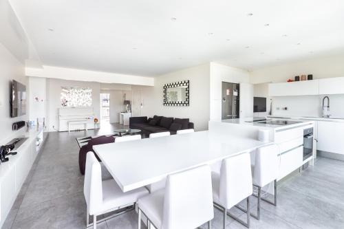 Passy Apartamento | Luxury Eiffel Tower view - Paris 16