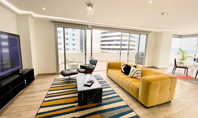 Las Peñas Apartamento | Elegant, charming and spacious apartment with huge balcony @ Puerto Santana