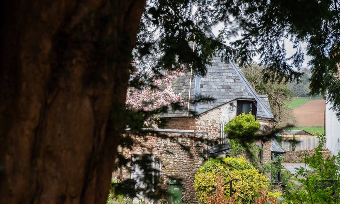 Lea Cabaña | Luxury fairytale cottage perfect for couples (and dogs)nn