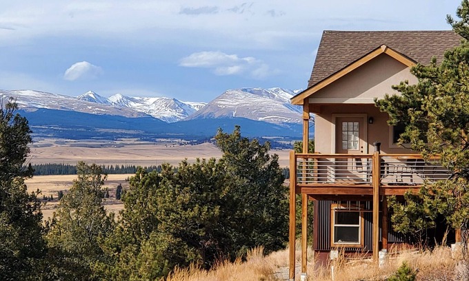 Fairplay Casa | *Luxury Family Cabin* with Stunning Views and Access to Everything Colorado!!