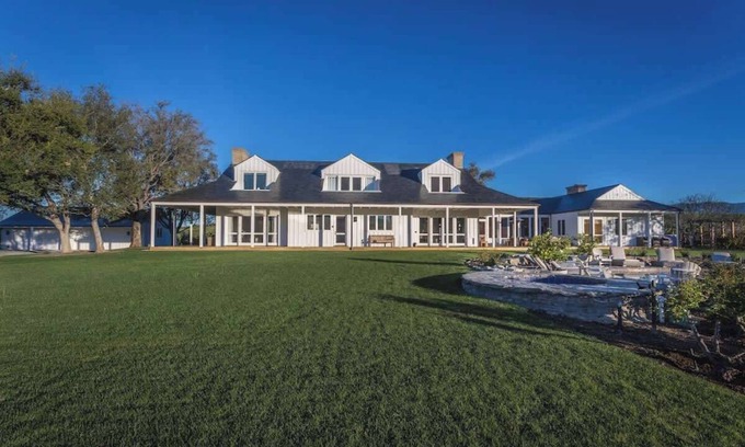 Santa Ynez Casa | Luxury Farm Stay & Cottages!