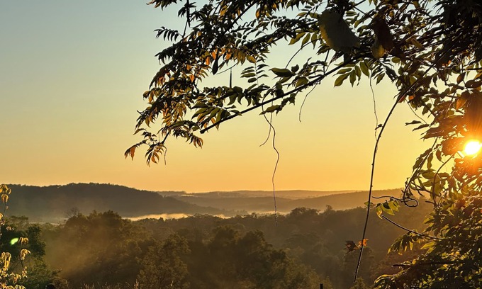 Middle Arm Otro | Luxury Farmhouse Getaway - Only 2hrs From Sydney