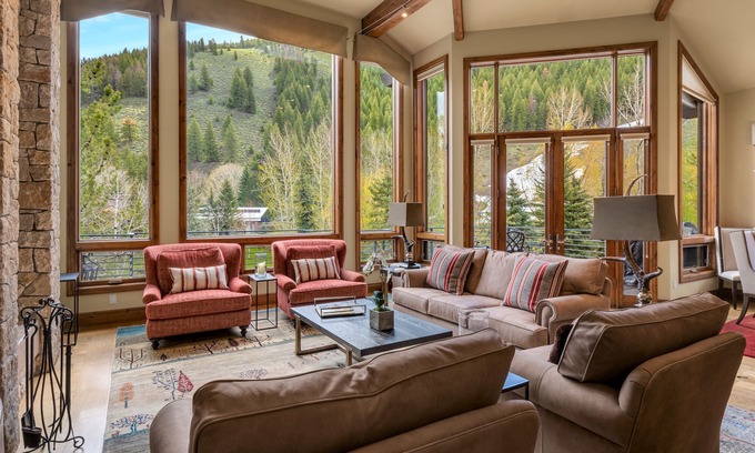 Warm Springs Casa | Luxury five-bedroom residence steps from Sun Valley lifts