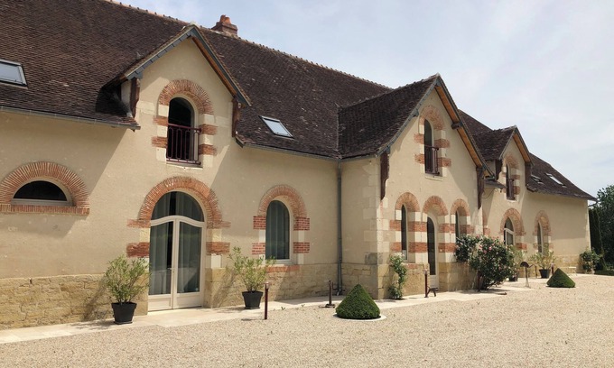 Saint-Jean-Saint-Germain Cama Y Desayuno | Luxury bed and breakfast in the heart of the Châteaux de la Loire near Beauval Zoo