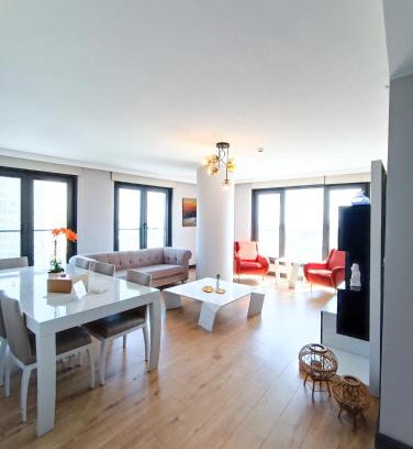 Kagithane Apartamento | Luxury Fully Equipped 3BR 2BA Apartment by Siena Suites