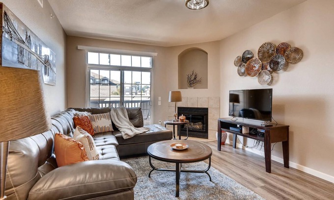 Englewood Condominio | CONDO DE LUJO AMUEBLADO CERCA DE DTC, DISH NETWORK, Y AEROPUERTO CENTENARIO