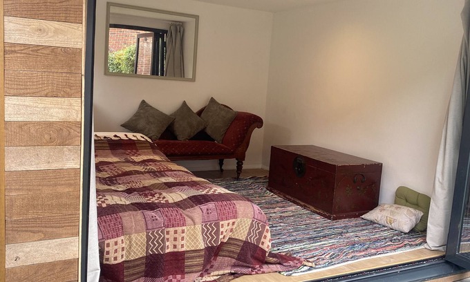 West Putney Cabina | Luxury Garden Cabin near River Thames and Richmond Park