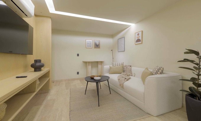 Granada Apartamento | Luxury Getaway: Polanco just steps away