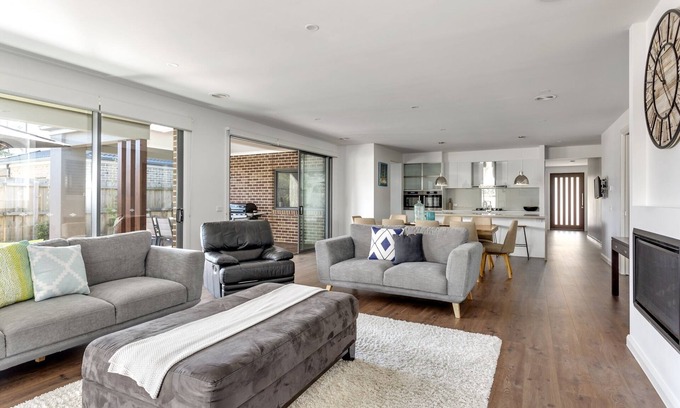 Mornington Peninsula Casa | SLEEPS 13 Luxury Capel Holiday Resort