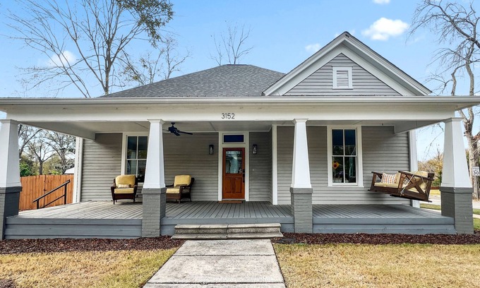 Covington Casa | Luxury getaway, Where the Vampire Diaries was filmed. Hollywood of the South!