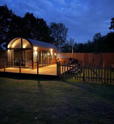 Hatherton Otro | Luxury Glamping Pods at Pool House Farm