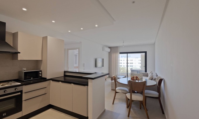 Sousse - Monastir Apartamento | Luxury guest apartment with picine topogon picine parking space