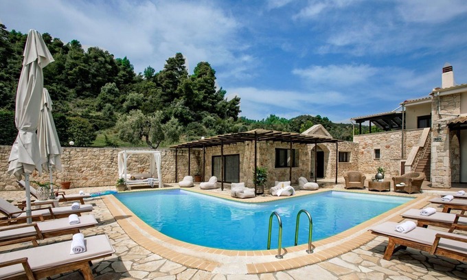 Nea Skioni Villa | Villa de lujo Halkidiki | Villa King de 5 dormitorios | Piscina privada | Kassandra