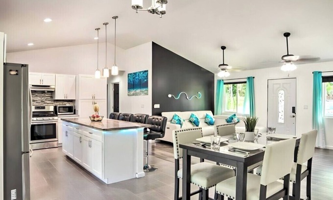 Keaau Casa | Luxury Hawaii Getaway Close to the Beach & Ocean!