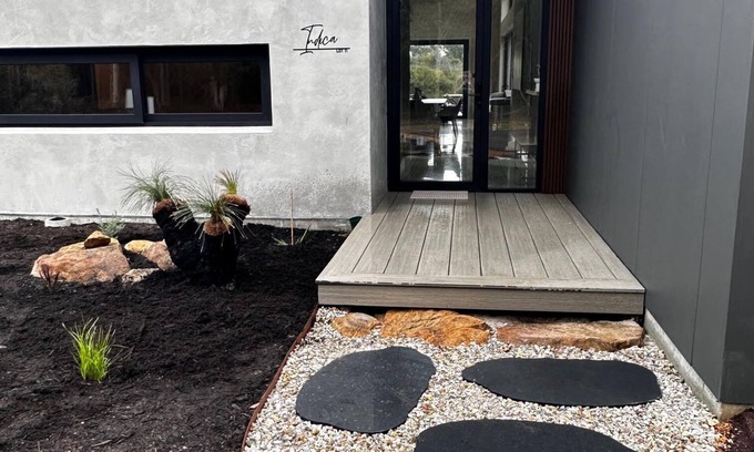 Wilyabrup Casa | Luxury HEMP 4 x 4 house w lake view & outdoor spa, EV charger, home cinema