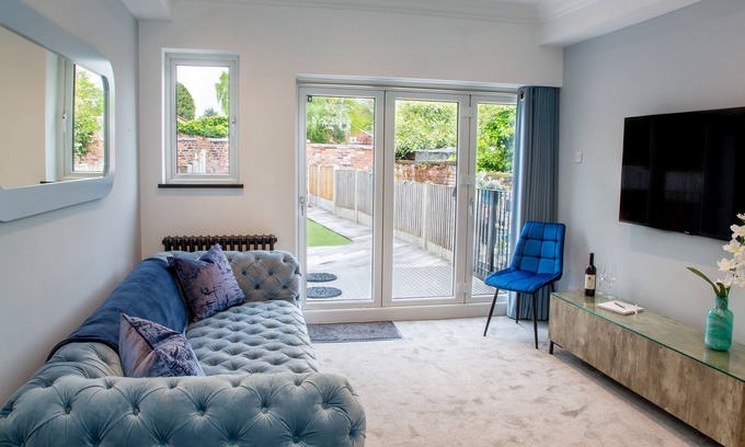 Lymm Apartamento | Luxury Hidden Gem in the Centre of Lymm Village