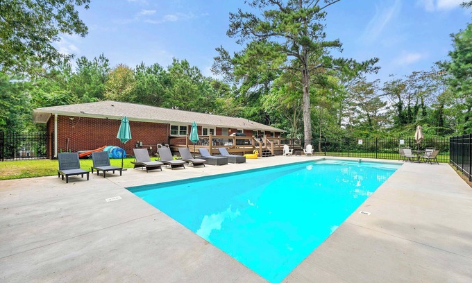 East Point Villa | INCREÍBLE VILLA 4 BDR + Habitación adicional, a 5 minutos del aeropuerto ATL