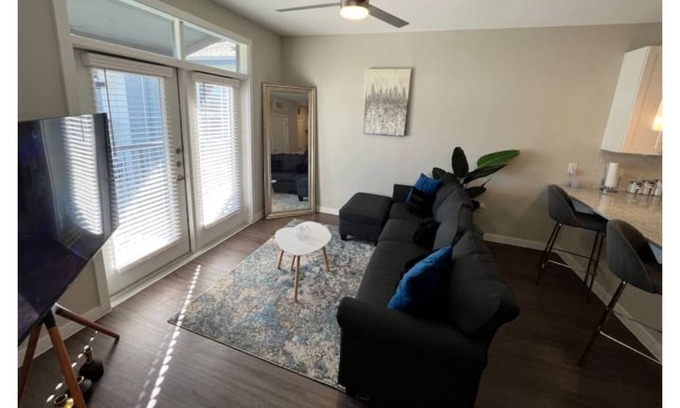 Conroe Apartamento | Luxury Highrise Near Lake Conroe