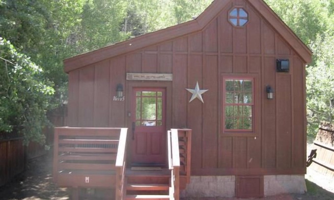 Truckee Cabina | Escondite histórico de lujo de la cabaña del río Truckee