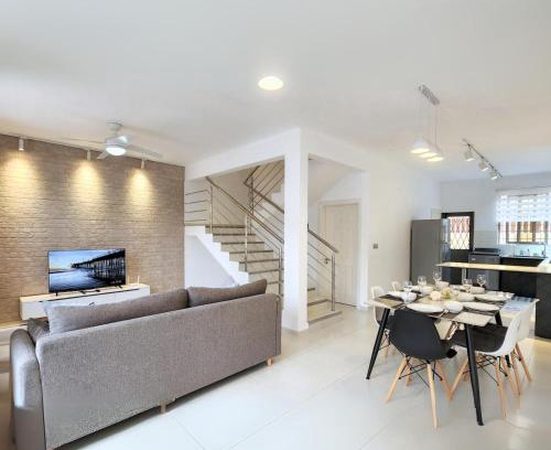 Flic-en-Flac Casa | Luxury Holiday Home with private rooftop