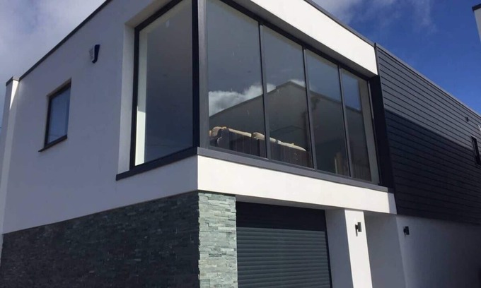 Holywell Casa | Relax in style at my stunning Holywell Beach home