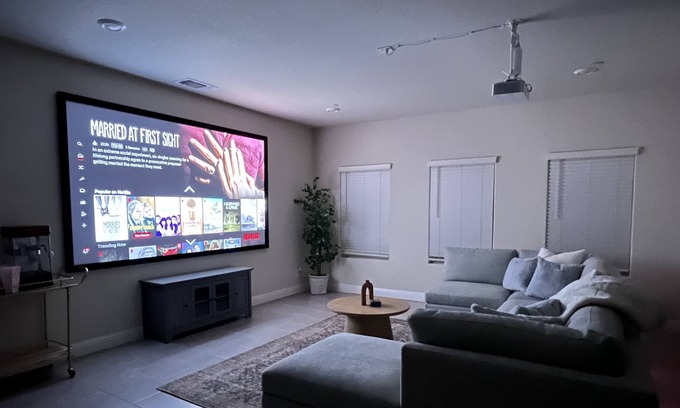 Merced Casa | Luxury home 120” theater, near park and UC, 中文