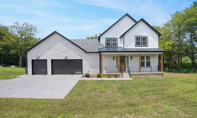 Mount Juliet Casa | Luxury Home 4B, 3.5B Sleeps 18+/25min to Nashville