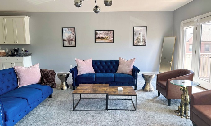 Ashburn Casa | Luxury Home at One Loudoun