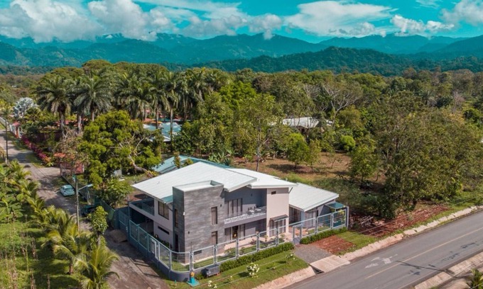 Naranjito Casa | Un hogar lejos del hogar Atracciones Parque Manuel Antonio, Dominical, Marina