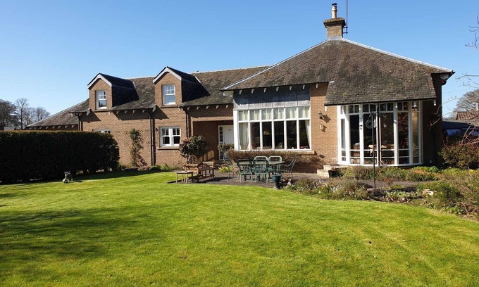 Cupar Casa | Luxury home for a golfing or family vacation near St Andrews.