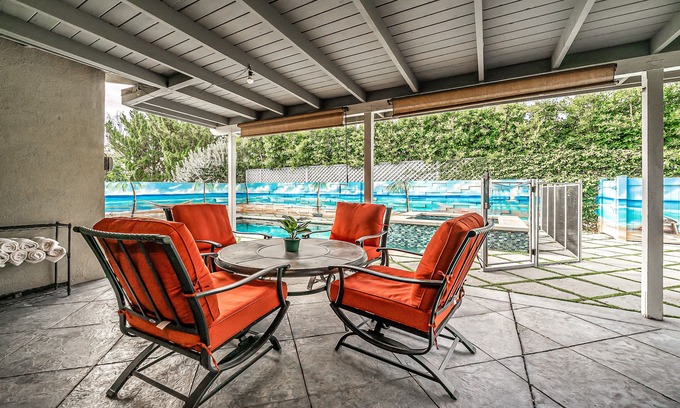 Valley Glen Casa | Casa de lujo con piscina y jacuzzi. 10 minutos al estudio universal 15 minutos a Hollywood