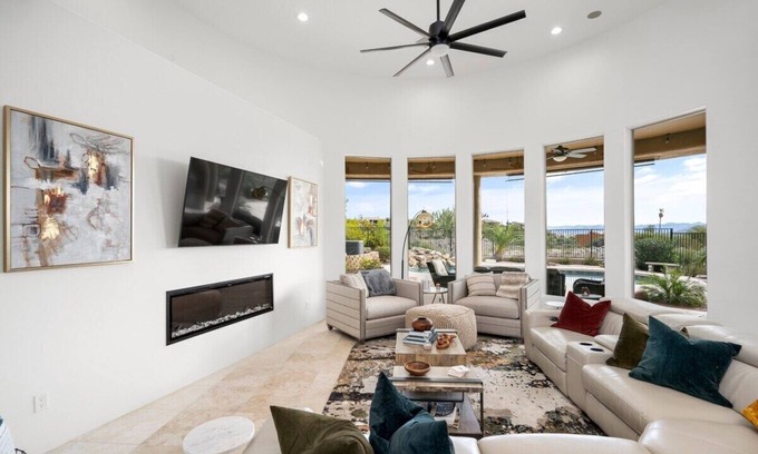 Fountain Hills Casa | Luxury Home w/ Heated Pool, Mountain Views, Games