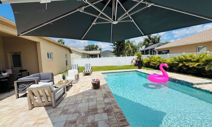 Sabal Harbour Casa | Luxury Home W/ Heated Pool Near IMG & Siesta Key Beach