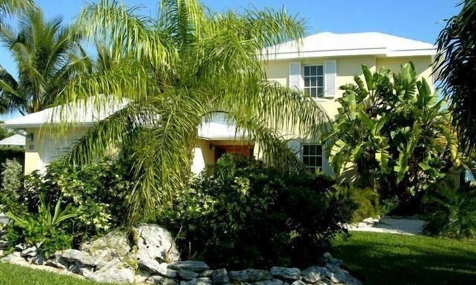 Lubbers Quarters Cay Casa | Luxury Home with Stunning Views