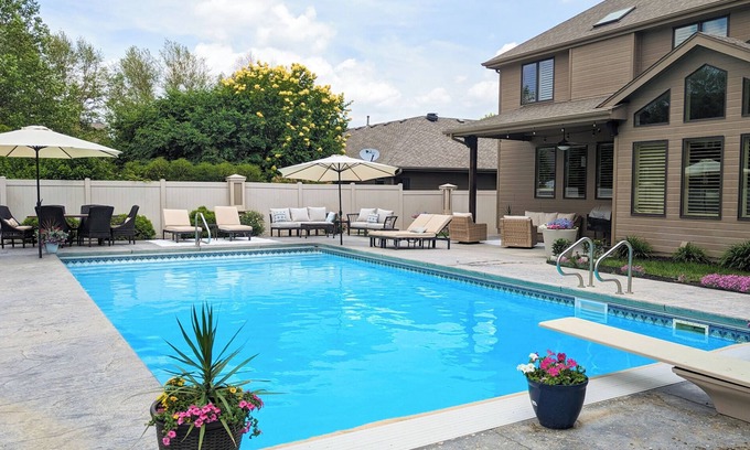 Omaha Casa | Luxury Home with Heated Saltwater Pool
