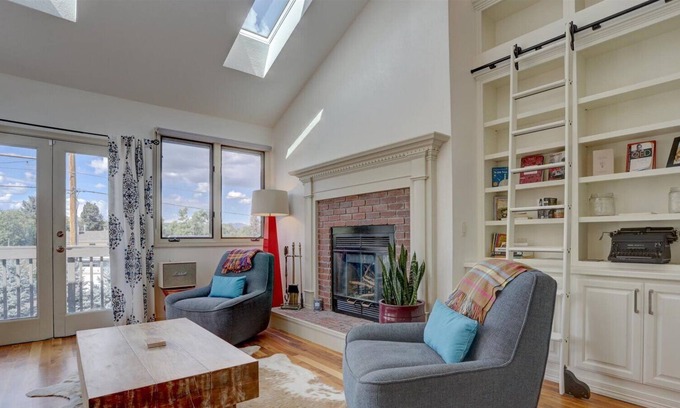 Lakewood Casa | Luxury Home with Hot Tub, Game Room and just minutes to Denver!