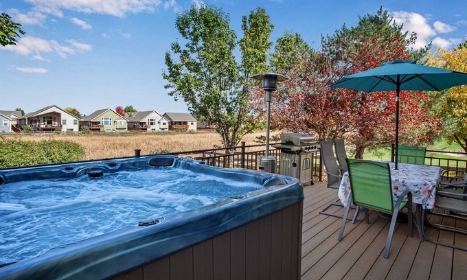 Loveland Casa | Luxury Home with hot tub. Elderly and Kid Friendly!