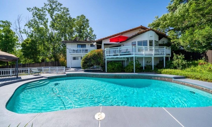 North Hilltop Casa | Luxury Home with Mount Shasta Views, Pool and Spa