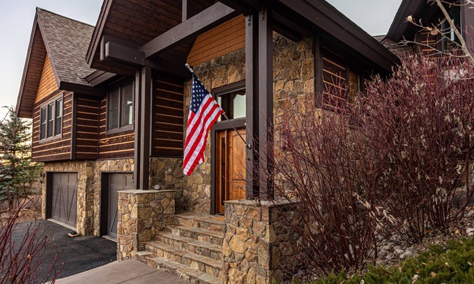 Pagosa Springs Casa | New Hot Tub! Quality Home with Amazing Views, near San Juan Forest A/C