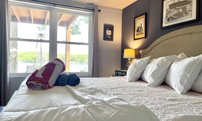 Sunrise Beach Apartamento | Retiro de lujo para la luna de miel Pareja en el lago