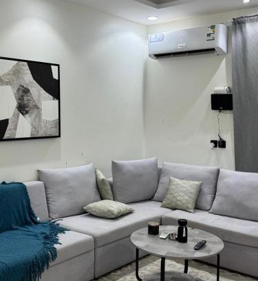 Ghirnatah Apartamento | Luxury hotel suite with one bedroom and a living room