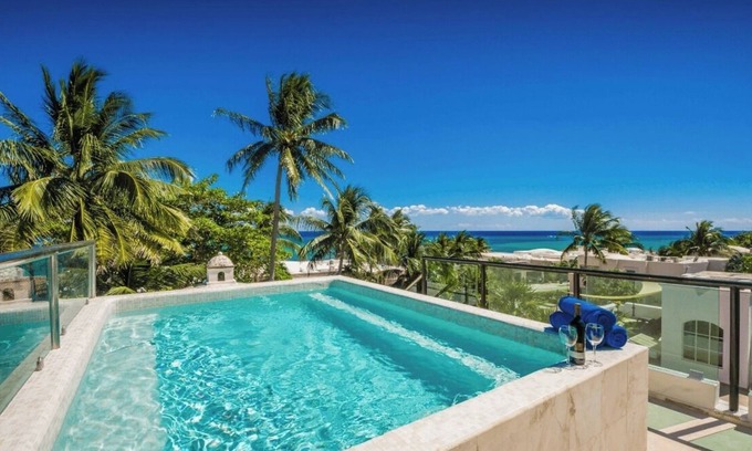 Área de Playacar Fase I Villa | Luxury House In Playacar Steps To The Beach!