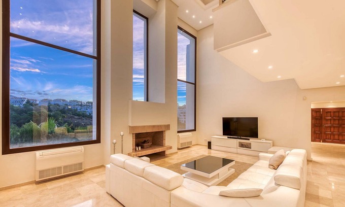 Marbella Cabina | casa de lujo con bonita piscina y amplio jardin