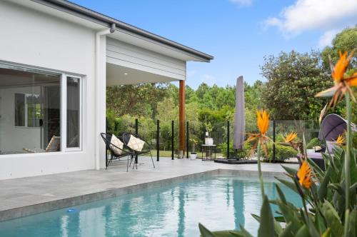 Banksia Beach Casa | Luxury Kangaroo View