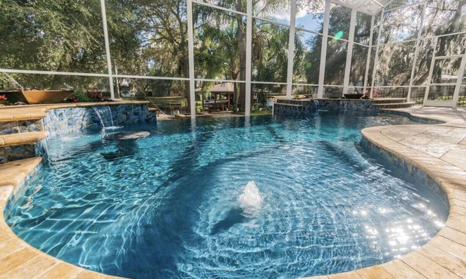 Clermont Casa | Luxury Lake Home