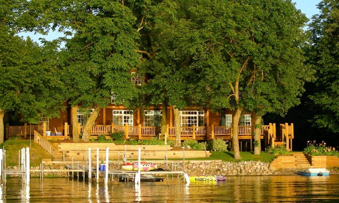 Alexandria Cabina | Lago de lujo con casa de huéspedes y sala de juegos
