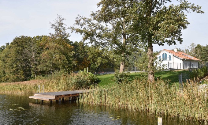 Krakow am See Casa | Residencia de lujo en el lago con sauna, chimenea, acceso privado al lago -25% - Ferienhaus Rohrdommel 2