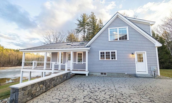 Standish Casa | Luxury Lakefront Retreat on Sebago Lake, Sleeps 12!