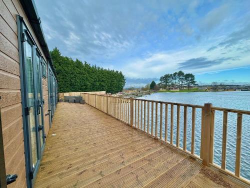 Fence Cabina | Luxury Langham Lodge